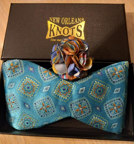 Hot Bow Ties for Cool Easy Evenings!