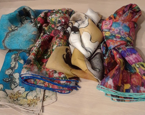 Lovely Museum Art Collection Scarves For Ladies, Exclusive, Europe